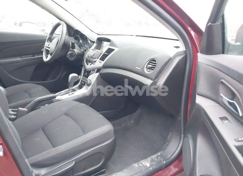 Photo 5 of 2015 Chevrolet Cruze 1LT AUTO (VIN 1G1PC5SB5F7241885)