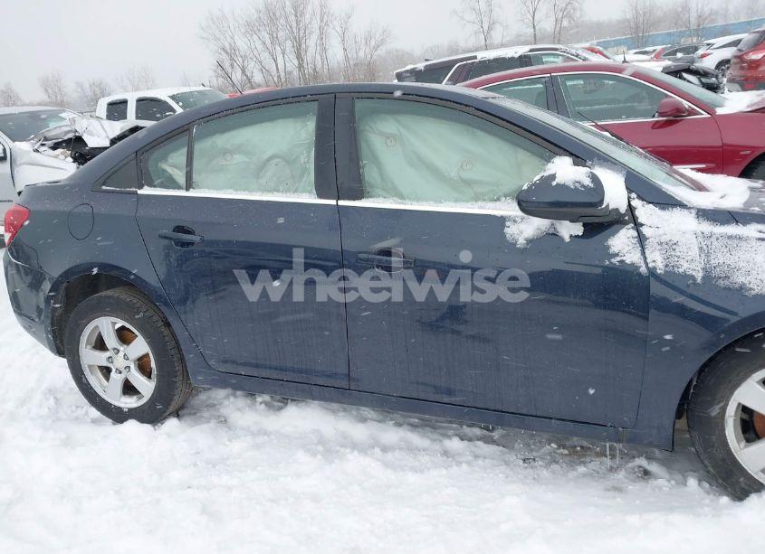 Photo 12 of 2015 Chevrolet Cruze 1LT AUTO (VIN 1G1PC5SB5F7252823)