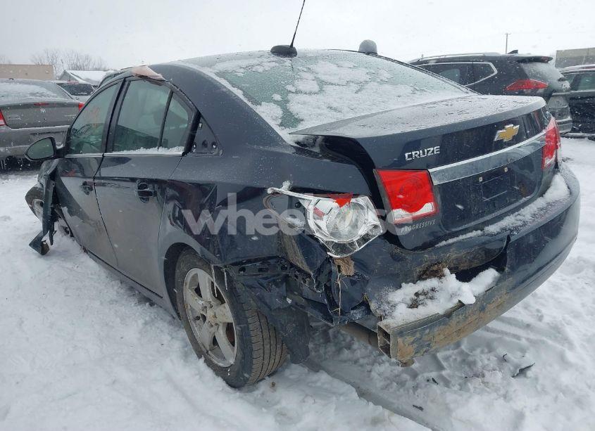 Photo 3 of 2015 Chevrolet Cruze 1LT AUTO (VIN 1G1PC5SB5F7252823)