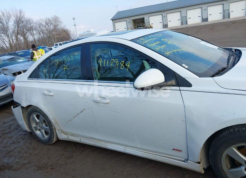 Photo 12 of 2015 Chevrolet Cruze 1LT AUTO (VIN 1G1PC5SB5F7253597)