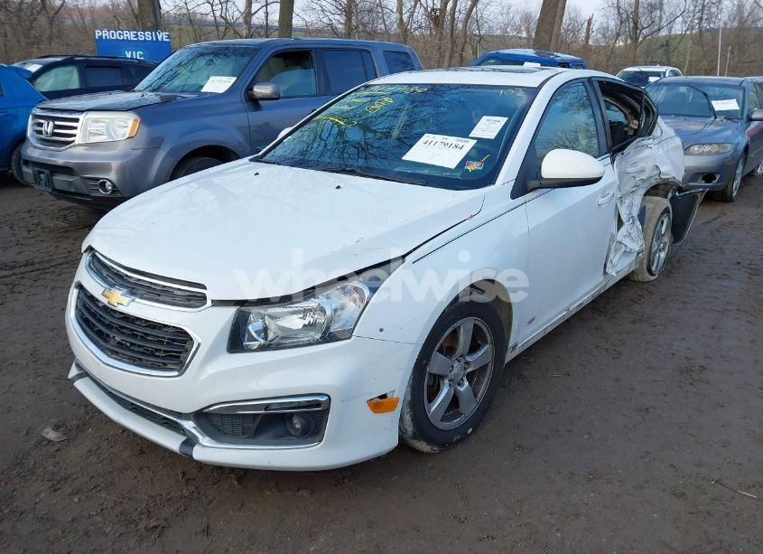 Photo 2 of 2015 Chevrolet Cruze 1LT AUTO (VIN 1G1PC5SB5F7253597)