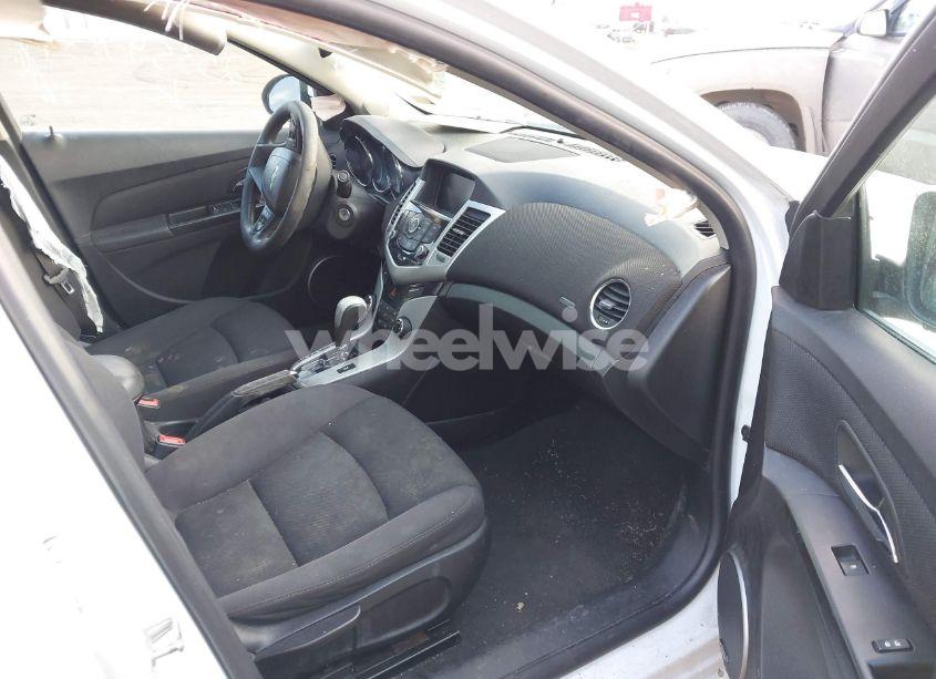 Photo 5 of 2015 Chevrolet Cruze 1LT AUTO (VIN 1G1PC5SB5F7253597)