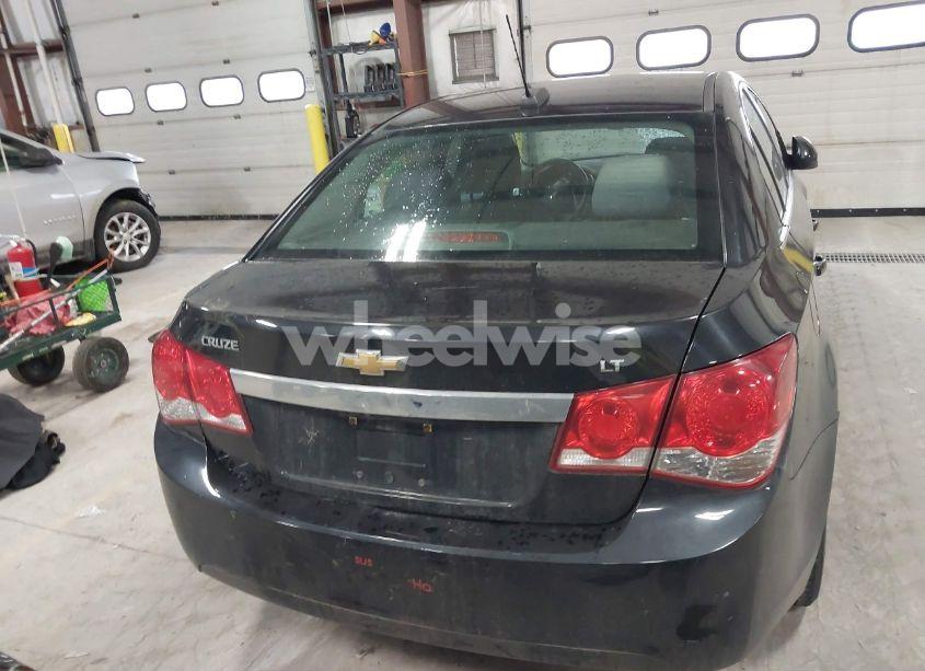 Photo 16 of 2015 Chevrolet Cruze 1LT AUTO (VIN 1G1PC5SB5F7260677)