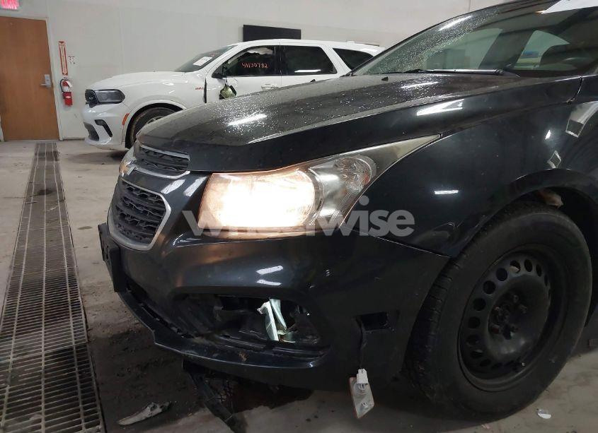 Photo 6 of 2015 Chevrolet Cruze 1LT AUTO (VIN 1G1PC5SB5F7260677)