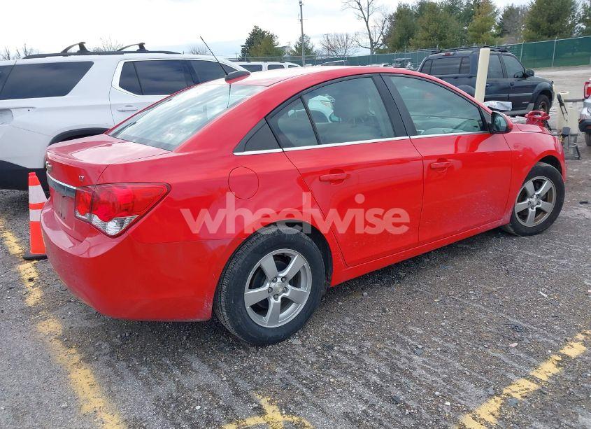 Photo 4 of 2015 Chevrolet Cruze 1LT AUTO (VIN 1G1PC5SB5F7291332)