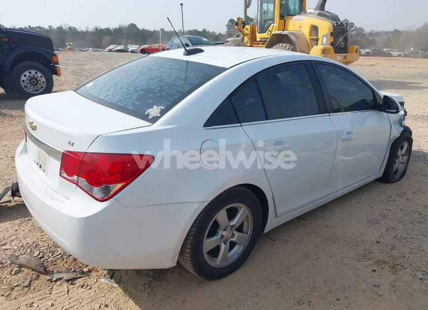 Photo 4 of 2015 Chevrolet Cruze 1LT AUTO (VIN 1G1PC5SB5F7298264)