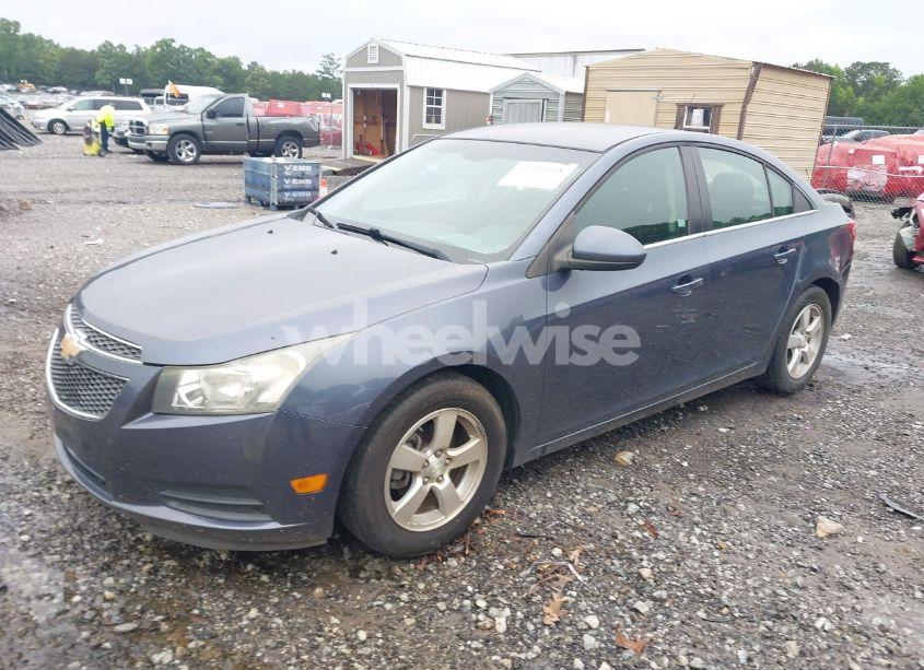 Photo 2 of 2013 Chevrolet Cruze 1LT AUTO (VIN 1G1PC5SB6D7119386)