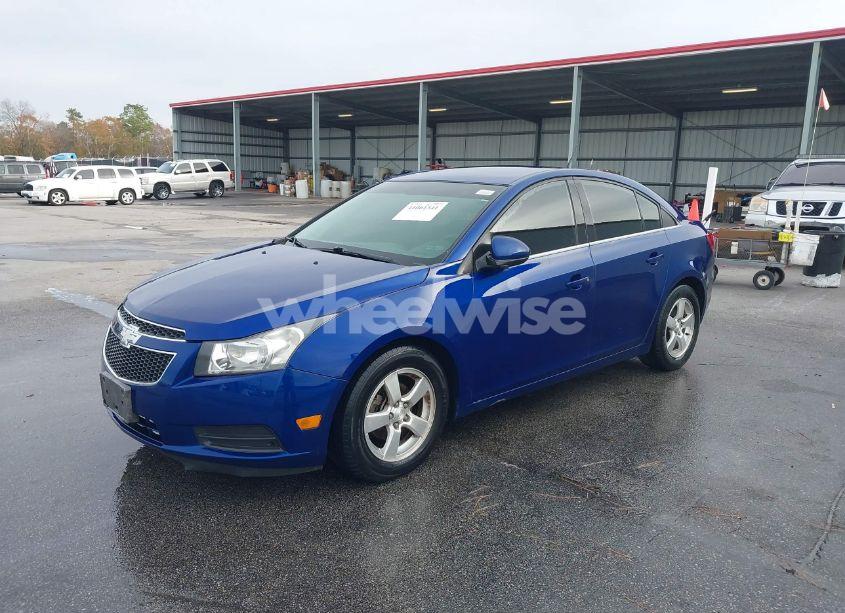 Photo 2 of 2013 Chevrolet Cruze 1LT AUTO (VIN 1G1PC5SB6D7158916)