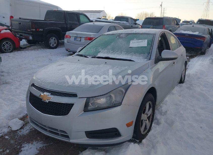 Photo 2 of 2013 Chevrolet Cruze 1LT AUTO (VIN 1G1PC5SB6D7160343)