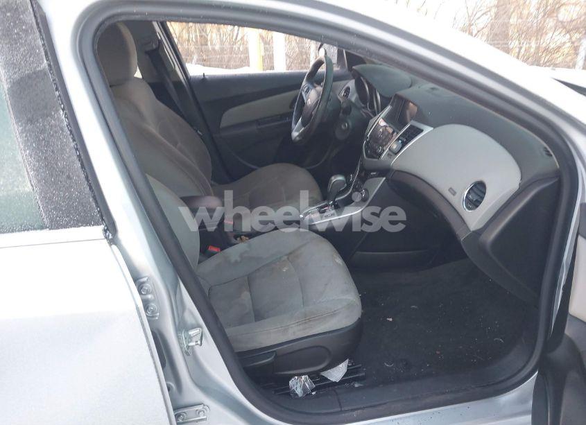 Photo 5 of 2013 Chevrolet Cruze 1LT AUTO (VIN 1G1PC5SB6D7160343)