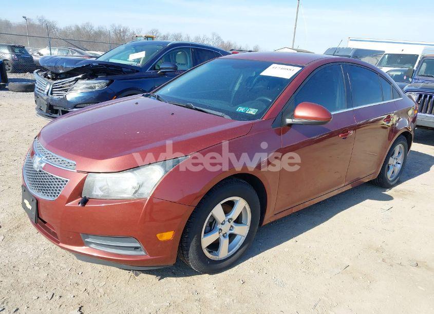 Photo 2 of 2013 Chevrolet Cruze 1LT AUTO (VIN 1G1PC5SB6D7176350)