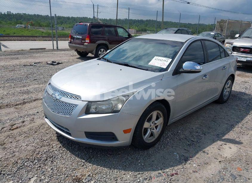 Photo 2 of 2013 Chevrolet Cruze 1LT AUTO (VIN 1G1PC5SB6D7197392)