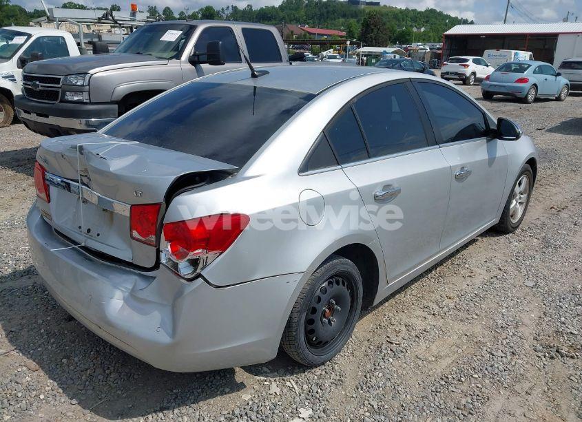 Photo 4 of 2013 Chevrolet Cruze 1LT AUTO (VIN 1G1PC5SB6D7197392)