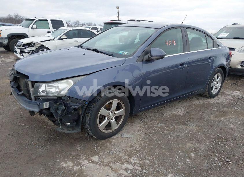 Photo 2 of 2013 Chevrolet Cruze 1LT AUTO (VIN 1G1PC5SB6D7212098)