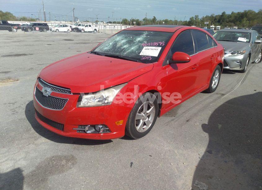 Photo 2 of 2013 Chevrolet Cruze 1LT AUTO (VIN 1G1PC5SB6D7255145)