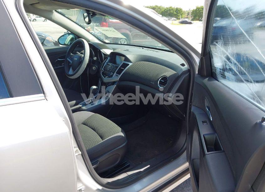 Photo 5 of 2013 Chevrolet Cruze 1LT AUTO (VIN 1G1PC5SB6D7287173)