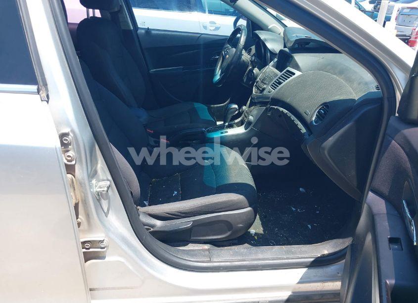 Photo 5 of 2013 Chevrolet Cruze 1LT AUTO (VIN 1G1PC5SB6D7321239)