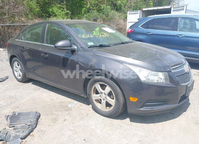 2014 Chevrolet Cruze 1LT AUTO (VIN 1G1PC5SB6E7102623) main photo