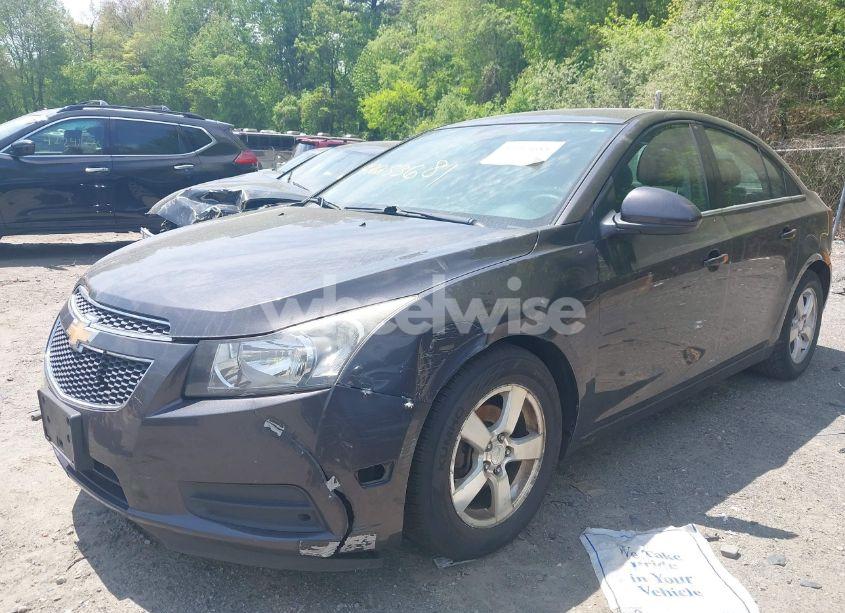 Photo 2 of 2014 Chevrolet Cruze 1LT AUTO (VIN 1G1PC5SB6E7102623)