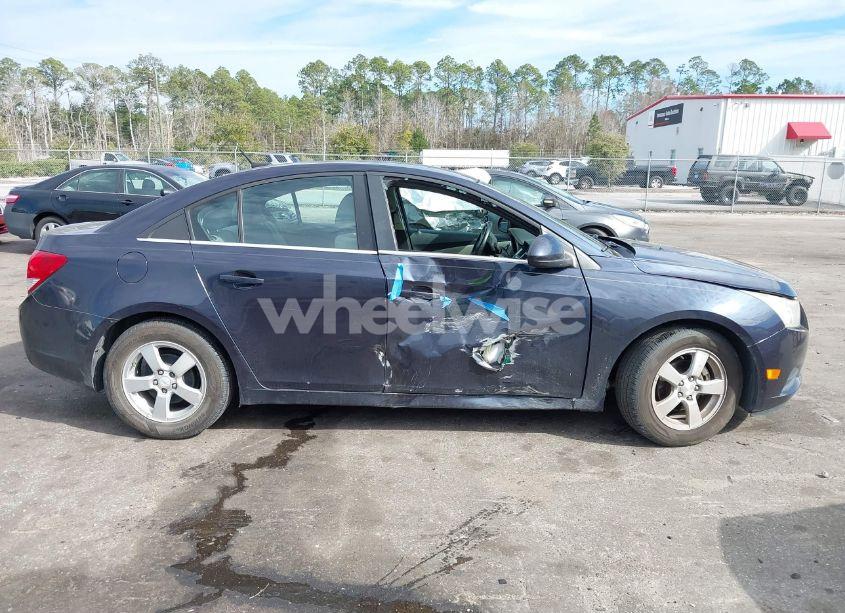 Photo 13 of 2014 Chevrolet Cruze 1LT AUTO (VIN 1G1PC5SB6E7133094)