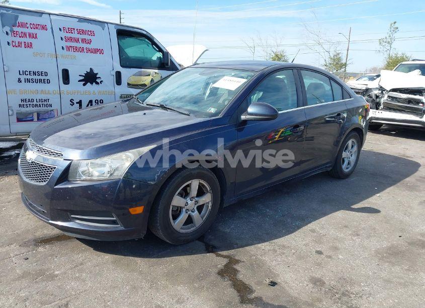 Photo 2 of 2014 Chevrolet Cruze 1LT AUTO (VIN 1G1PC5SB6E7133094)