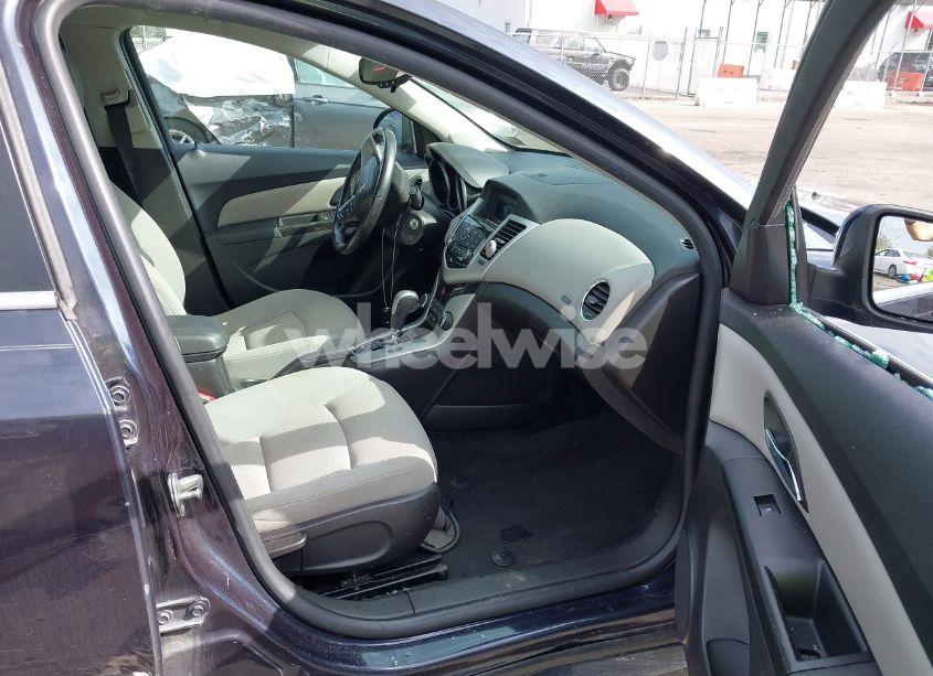 Photo 5 of 2014 Chevrolet Cruze 1LT AUTO (VIN 1G1PC5SB6E7133094)