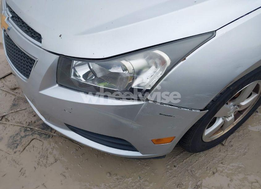 Photo 6 of 2014 Chevrolet Cruze 1LT AUTO (VIN 1G1PC5SB6E7163065)