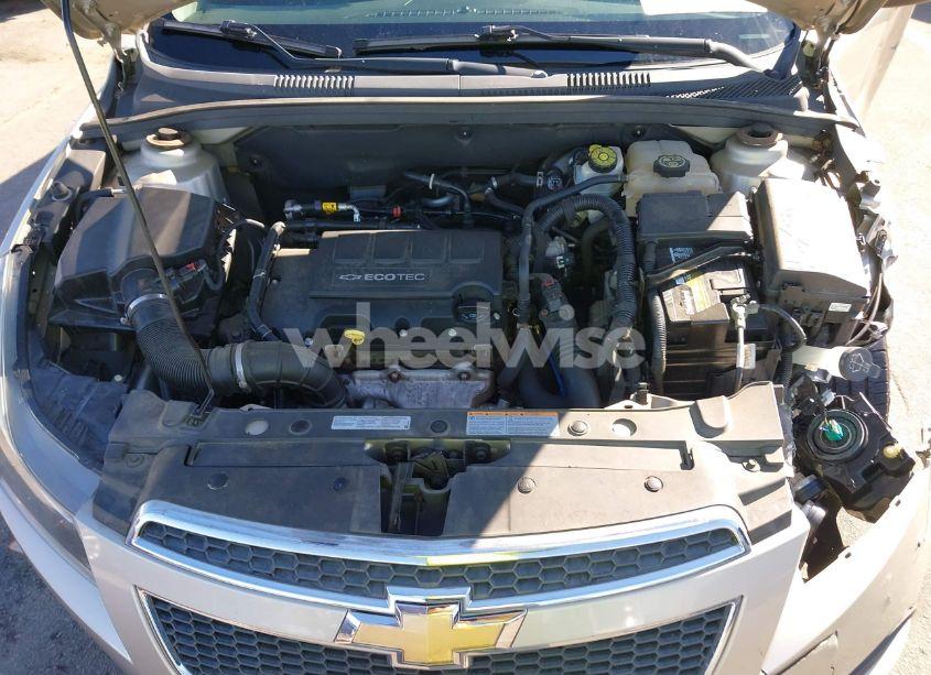 Photo 10 of 2014 Chevrolet Cruze 1LT AUTO (VIN 1G1PC5SB6E7170646)