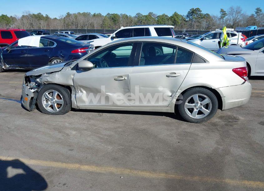 Photo 14 of 2014 Chevrolet Cruze 1LT AUTO (VIN 1G1PC5SB6E7170646)