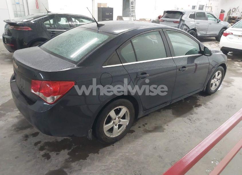 Photo 4 of 2014 Chevrolet Cruze 1LT AUTO (VIN 1G1PC5SB6E7178357)