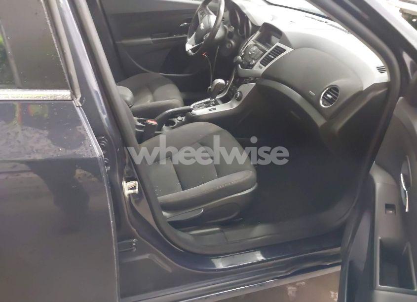 Photo 5 of 2014 Chevrolet Cruze 1LT AUTO (VIN 1G1PC5SB6E7178357)