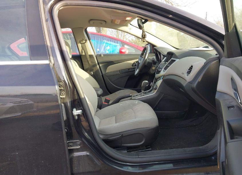 Photo 5 of 2014 Chevrolet Cruze 1LT AUTO (VIN 1G1PC5SB6E7212796)