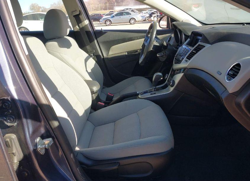 Photo 5 of 2014 Chevrolet Cruze 1LT AUTO (VIN 1G1PC5SB6E7263943)