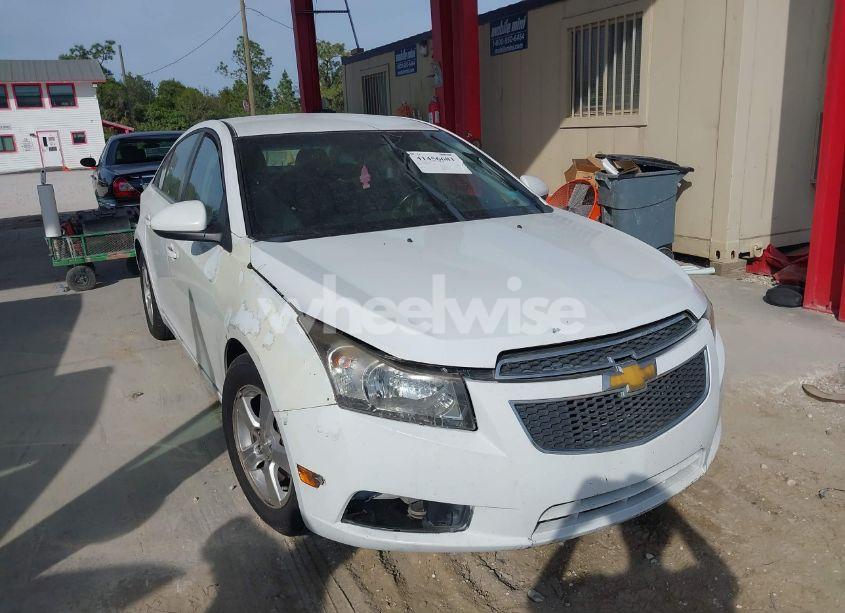 2014 Chevrolet Cruze 1LT AUTO (VIN 1G1PC5SB6E7272982) main photo