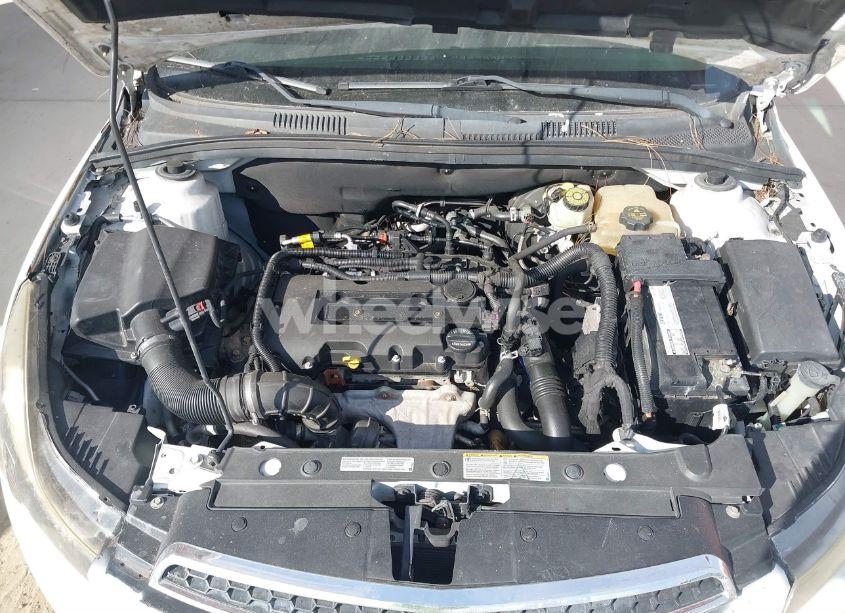 Photo 10 of 2014 Chevrolet Cruze 1LT AUTO (VIN 1G1PC5SB6E7272982)