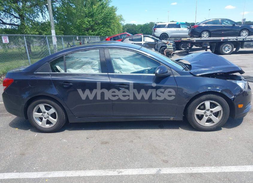 Photo 13 of 2014 Chevrolet Cruze 1LT AUTO (VIN 1G1PC5SB6E7289393)