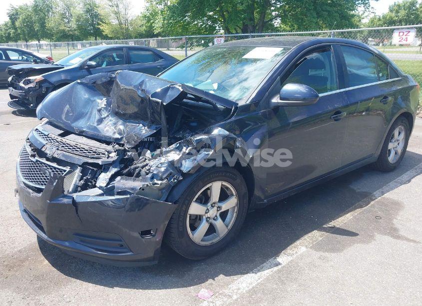 Photo 2 of 2014 Chevrolet Cruze 1LT AUTO (VIN 1G1PC5SB6E7289393)