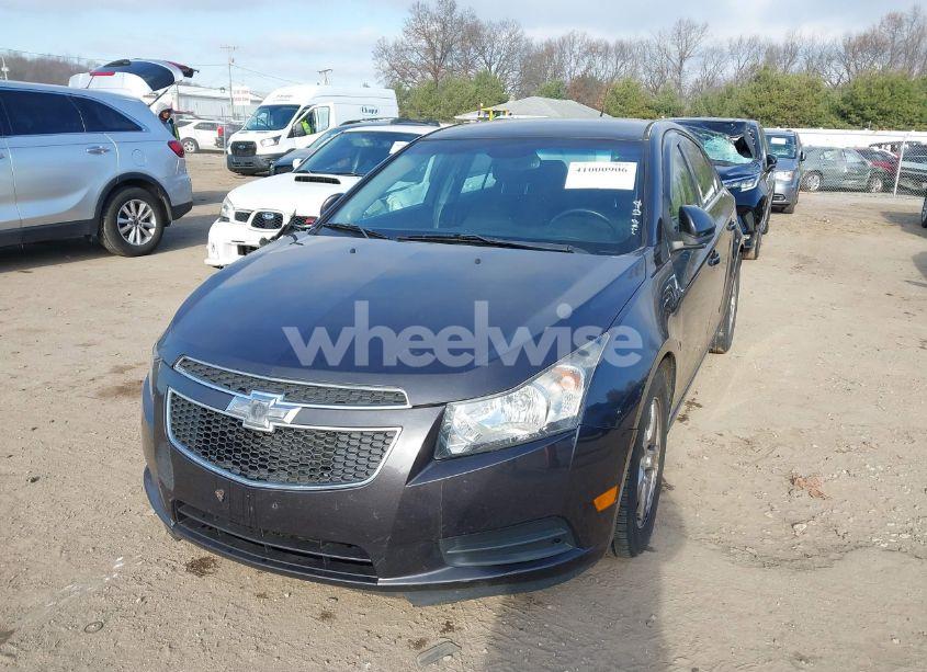 Photo 2 of 2014 Chevrolet Cruze 1LT AUTO (VIN 1G1PC5SB6E7289989)