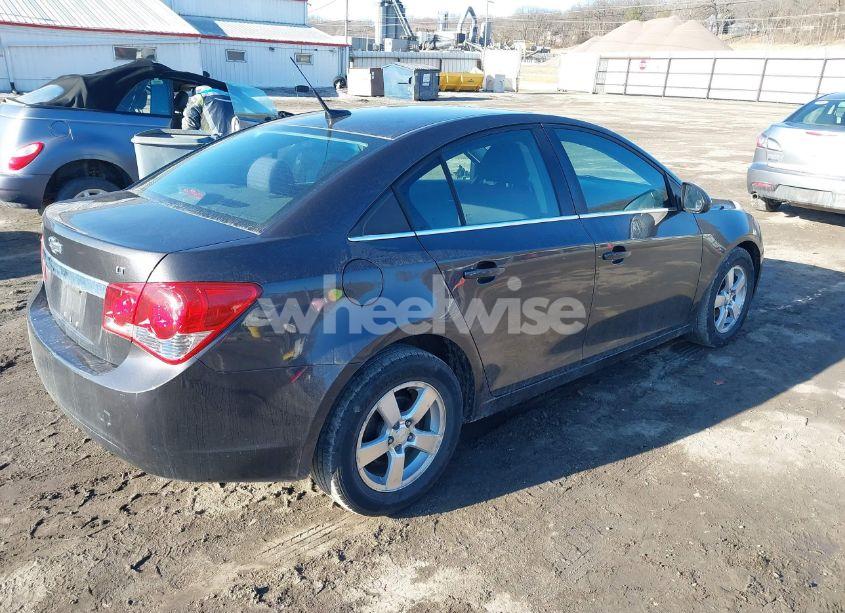 Photo 4 of 2014 Chevrolet Cruze 1LT AUTO (VIN 1G1PC5SB6E7315166)