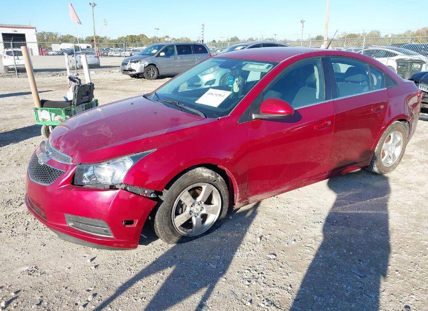 Photo 2 of 2014 Chevrolet Cruze 1LT AUTO (VIN 1G1PC5SB6E7324613)