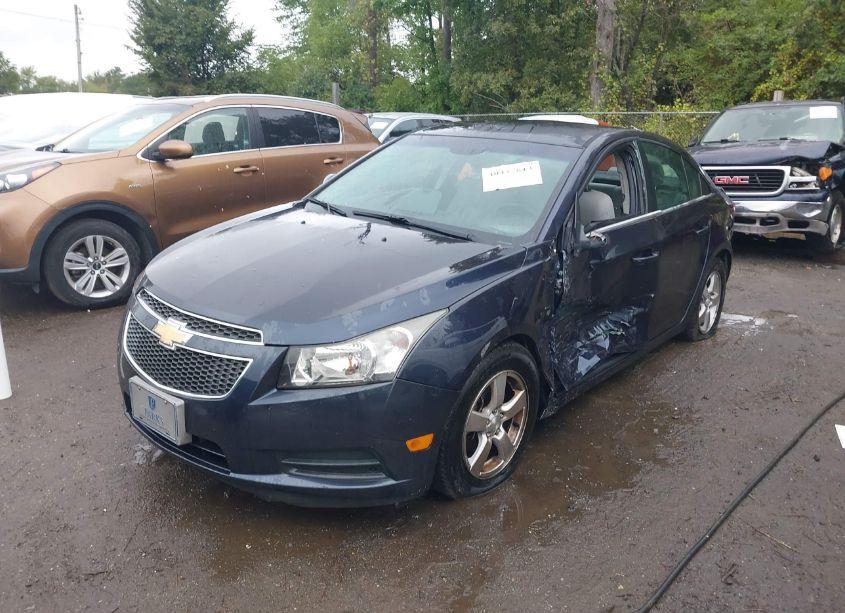 Photo 2 of 2014 Chevrolet Cruze 1LT AUTO (VIN 1G1PC5SB6E7343677)