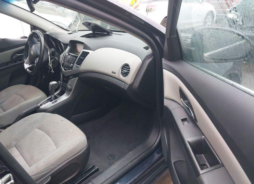 Photo 5 of 2014 Chevrolet Cruze 1LT AUTO (VIN 1G1PC5SB6E7343677)