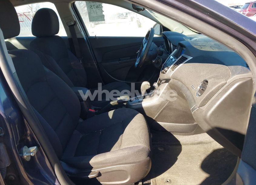 Photo 5 of 2014 Chevrolet Cruze 1LT AUTO (VIN 1G1PC5SB6E7346966)