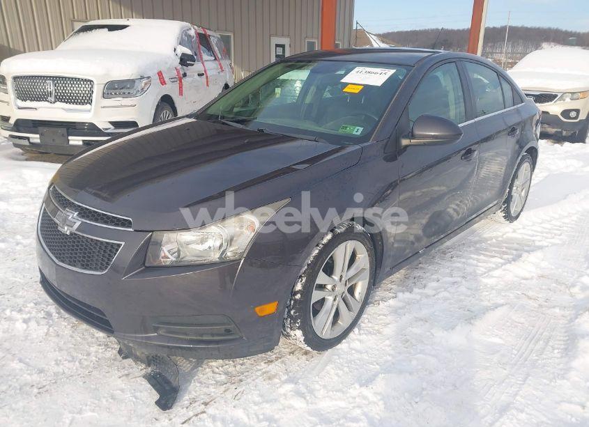 Photo 2 of 2014 Chevrolet Cruze 1LT AUTO (VIN 1G1PC5SB6E7352055)