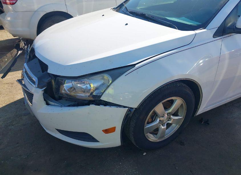 Photo 13 of 2014 Chevrolet Cruze 1LT AUTO (VIN 1G1PC5SB6E7355537)