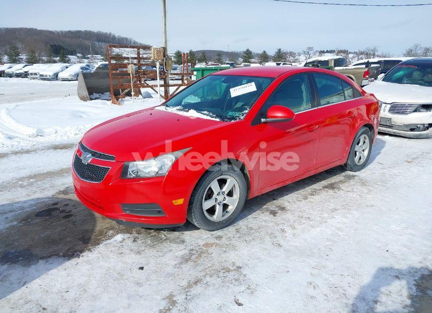 Photo 2 of 2014 Chevrolet Cruze 1LT AUTO (VIN 1G1PC5SB6E7385931)