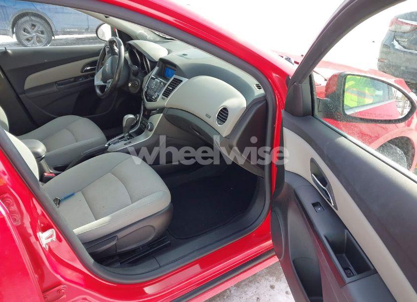 Photo 5 of 2014 Chevrolet Cruze 1LT AUTO (VIN 1G1PC5SB6E7385931)