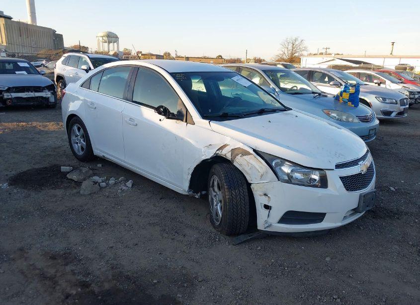 2014 Chevrolet Cruze 1LT AUTO (VIN 1G1PC5SB6E7450714) main photo