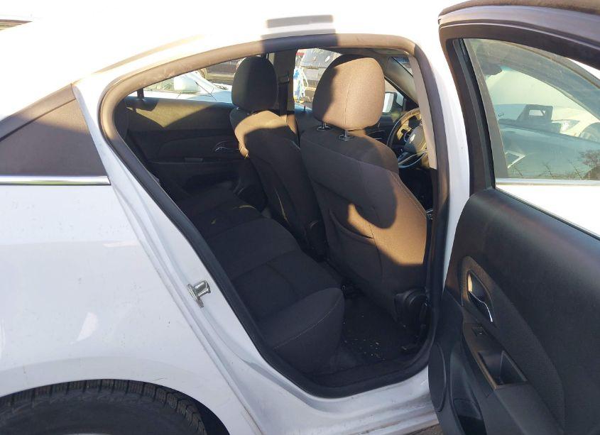 Photo 8 of 2014 Chevrolet Cruze 1LT AUTO (VIN 1G1PC5SB6E7450714)