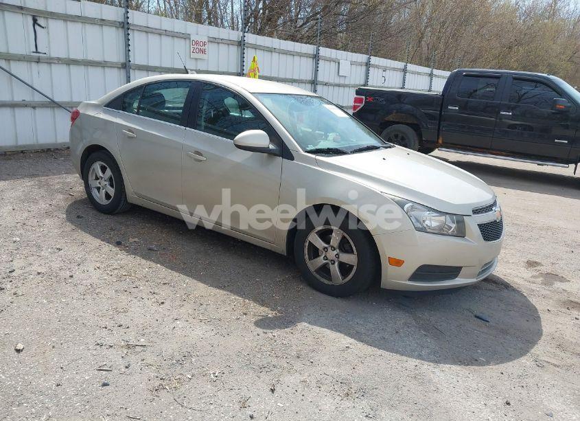 2014 Chevrolet Cruze 1LT AUTO (VIN 1G1PC5SB6E7483230) main photo